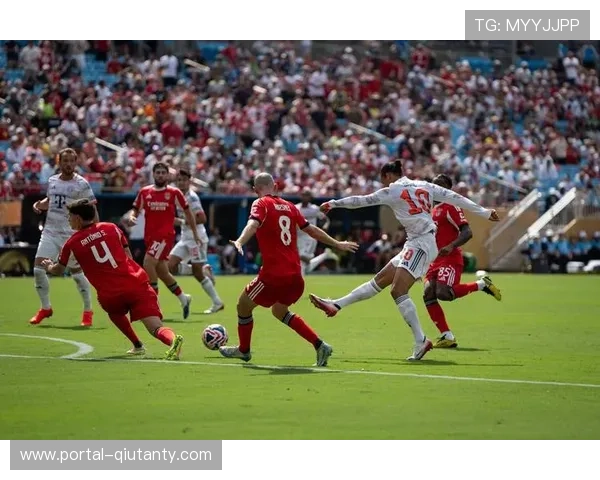 拜仁2-2爆冷平汉堡，连续两轮失分卫冕形势堪忧